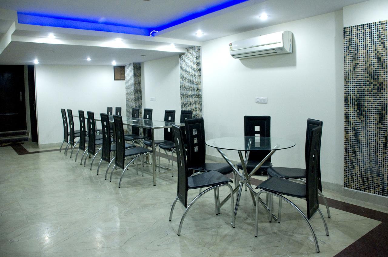 Hotel Usa New Delhi Exterior photo